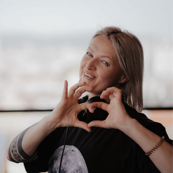 DJ KAMILA PAWLOWSKA